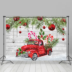 Schneebedeckt Winter Mit Rot Auto Und Geschenke Weihnachten Hintergrund