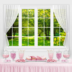 Weiß Fenster Mit Grün Wald Draußen Frühling Hintergrund